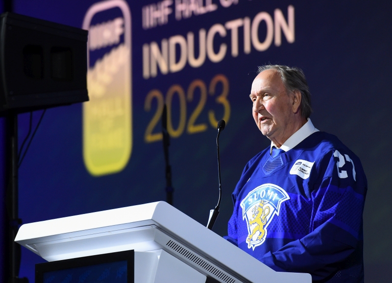 Kimmo Leinonen IIHF:n kunniagalleriaan