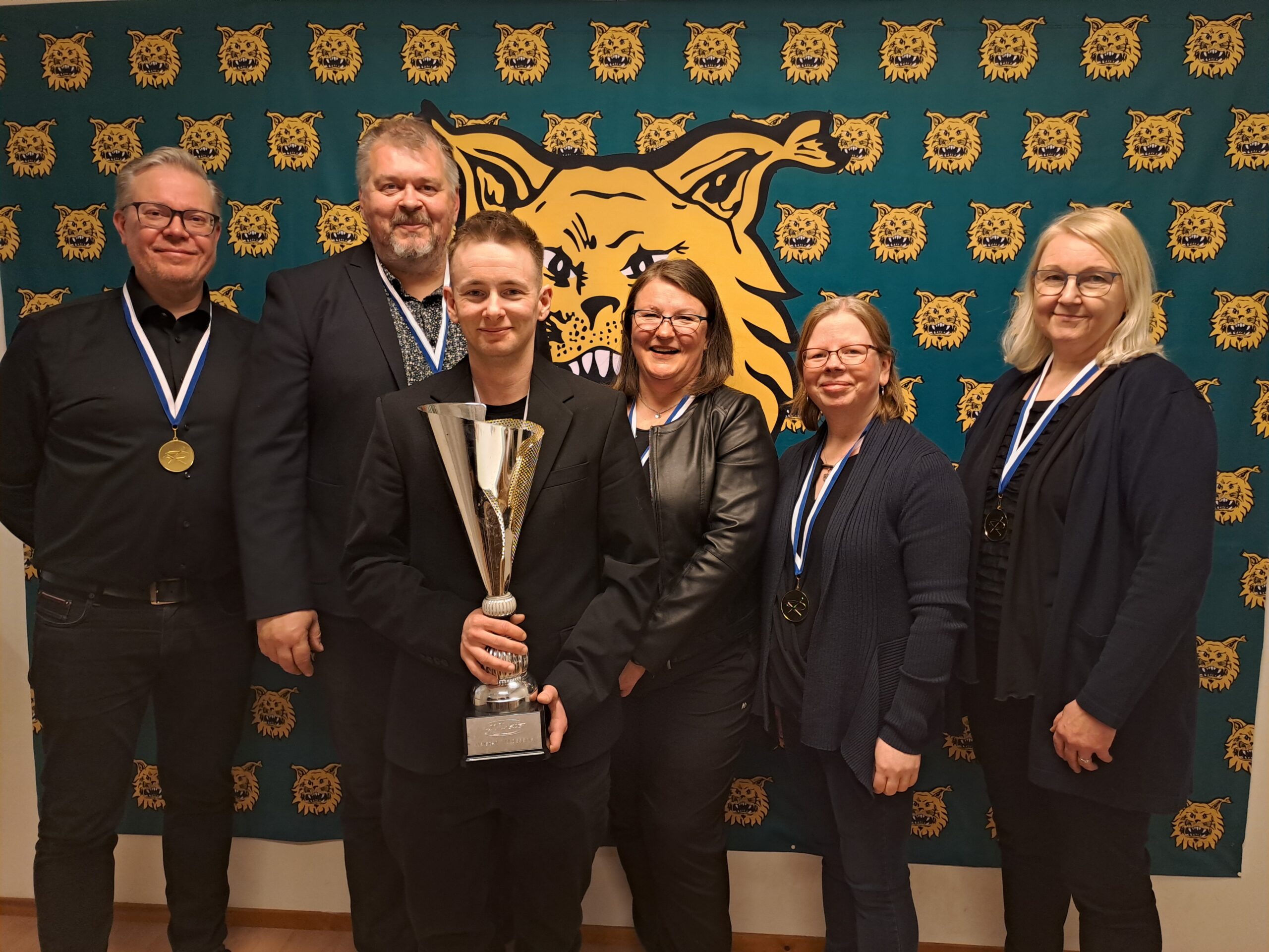 Ilves ringette edustus toimihenkilöt Ilves ringette edustus toimihenkilöt