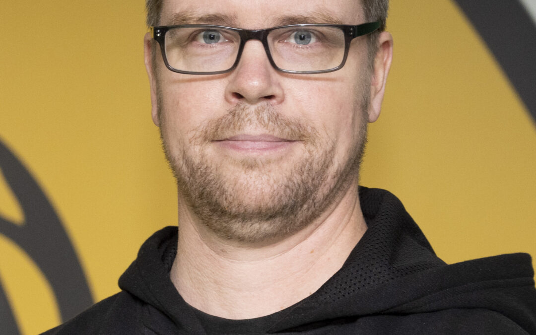 Esittelyssä Ilves-perheen Jääurheilujaoston varapuheenjohtaja ja Ilves Ry:n hallituksen jäsen Eero Luoto