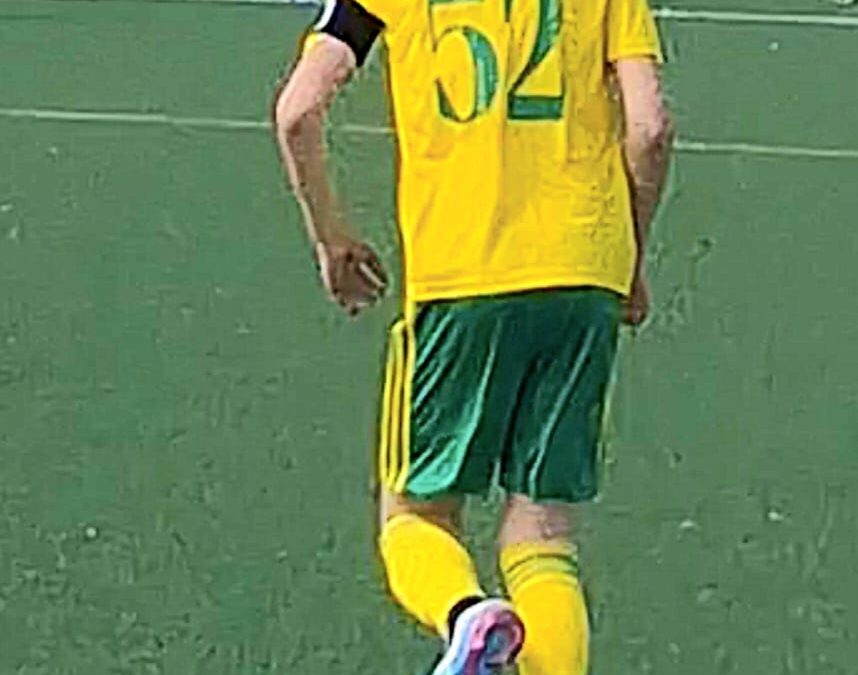 Esittelyssä Ilves-perheen Ilves P2014_1 Jalkapallo puolustaja Joona Loukonen