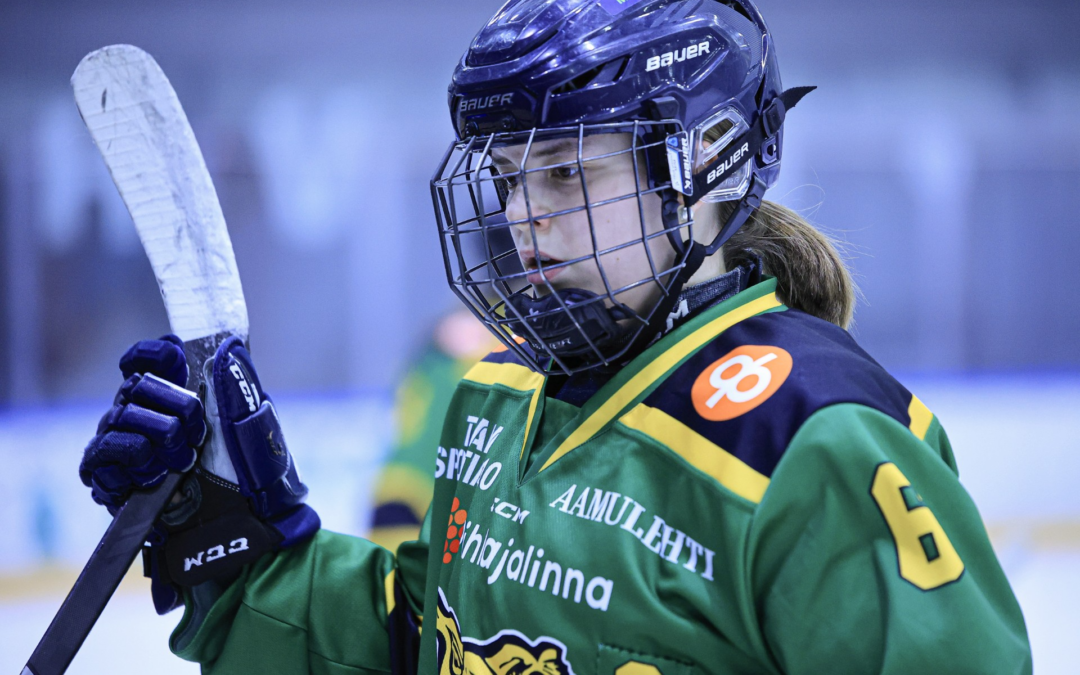 Esittelyssä Ilves-perheen Jääkiekon puolustaja Veera Pöntinen