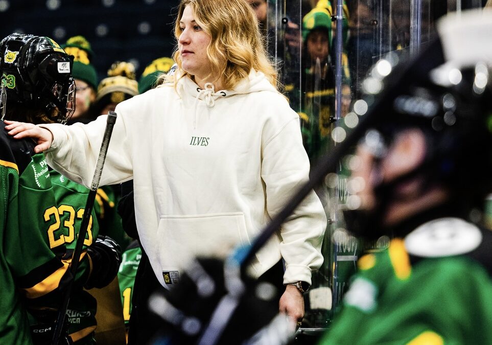 Esittelyssä Ilves-perheen Tyttökiekkoilun kehittäjä ja Naisten Auroraliigajoukkueen pelaaja Johanna Siira